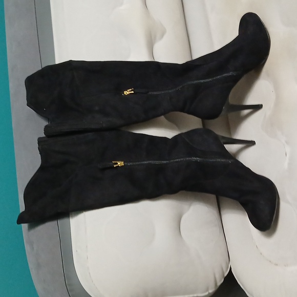 Beautiful over the knee Guess suede boots - Picture 3 of 6